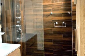 Shower - The Centaurea (skik)