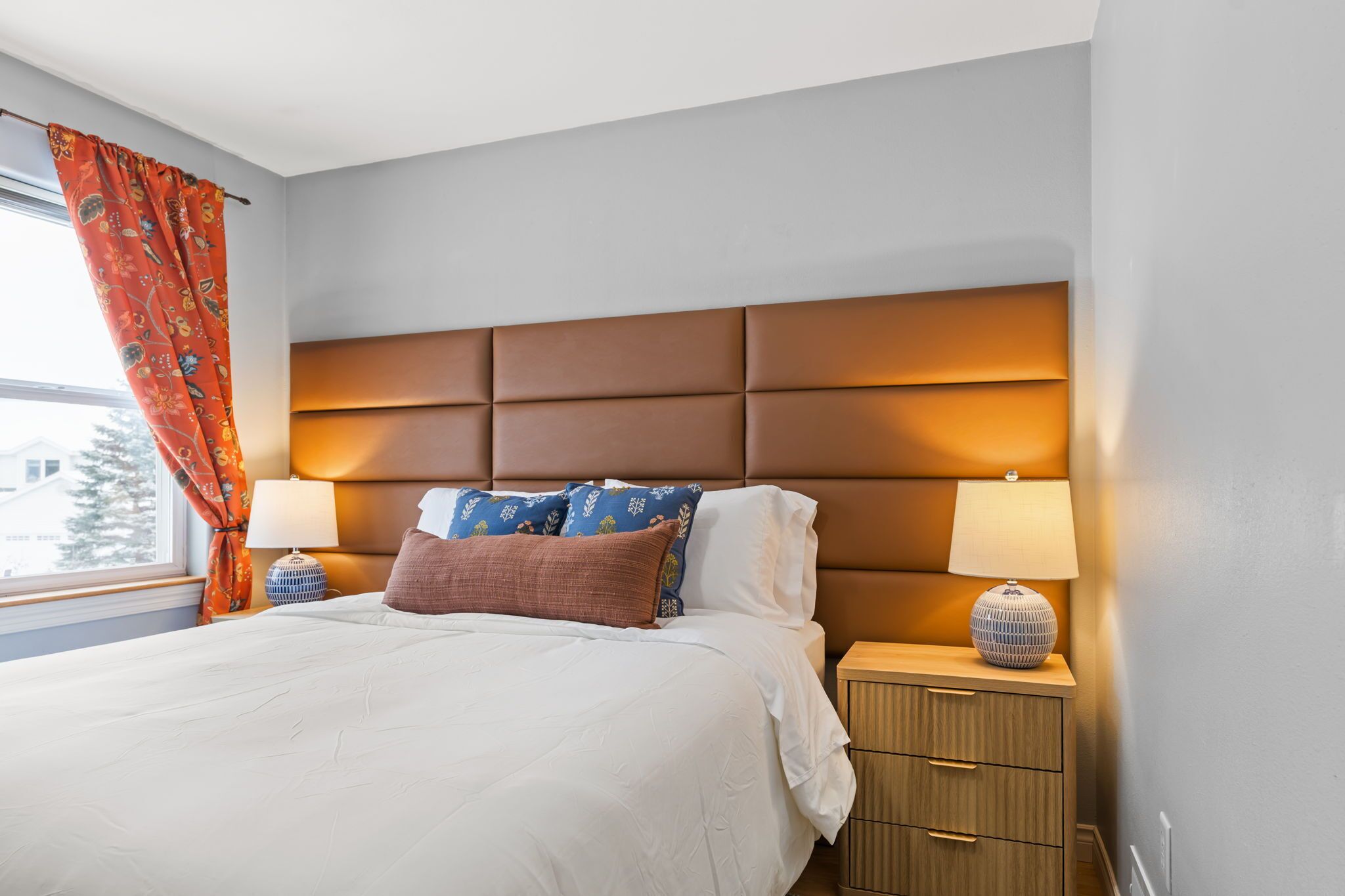 Bügeleisen/Bügelbrett, Reisekinderbett, kostenloses WLAN, Bettwäsche