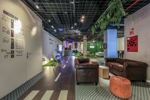 Lobby - Amazinn Madrid Atocha (Madrid)