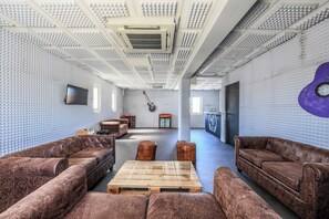 Interior - Amazinn Madrid Atocha (Madrid)