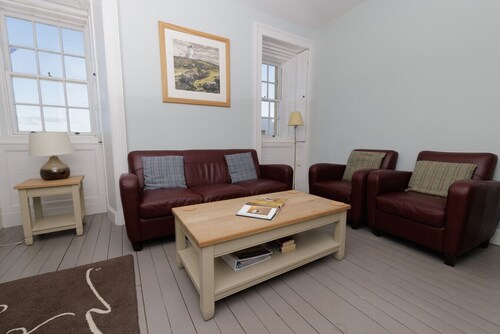 Historic Lighthouse Cottage with Ocean Views & Aga