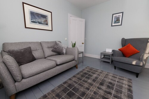 Iconic Lighthouse Apartment on Wild Coast