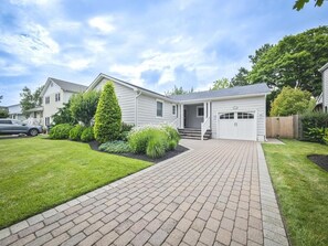 Exterior - 4 Bedroom House Close to Beach | Pool, Yard & Deck (Cape May)