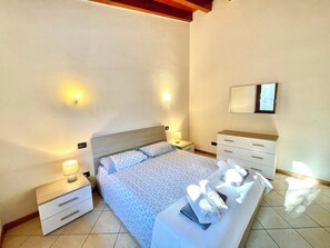 2 bedrooms, iron/ironing board, WiFi, bed sheets - D1MORA Golf Terrace-Golf Passion&Pool for family (Lombardia)