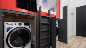 Interior - Creative Nashville Apartment + Rooftop Firepit + Gym + Easy Downtown Access Hermitage House by Avantstay (Nashville)