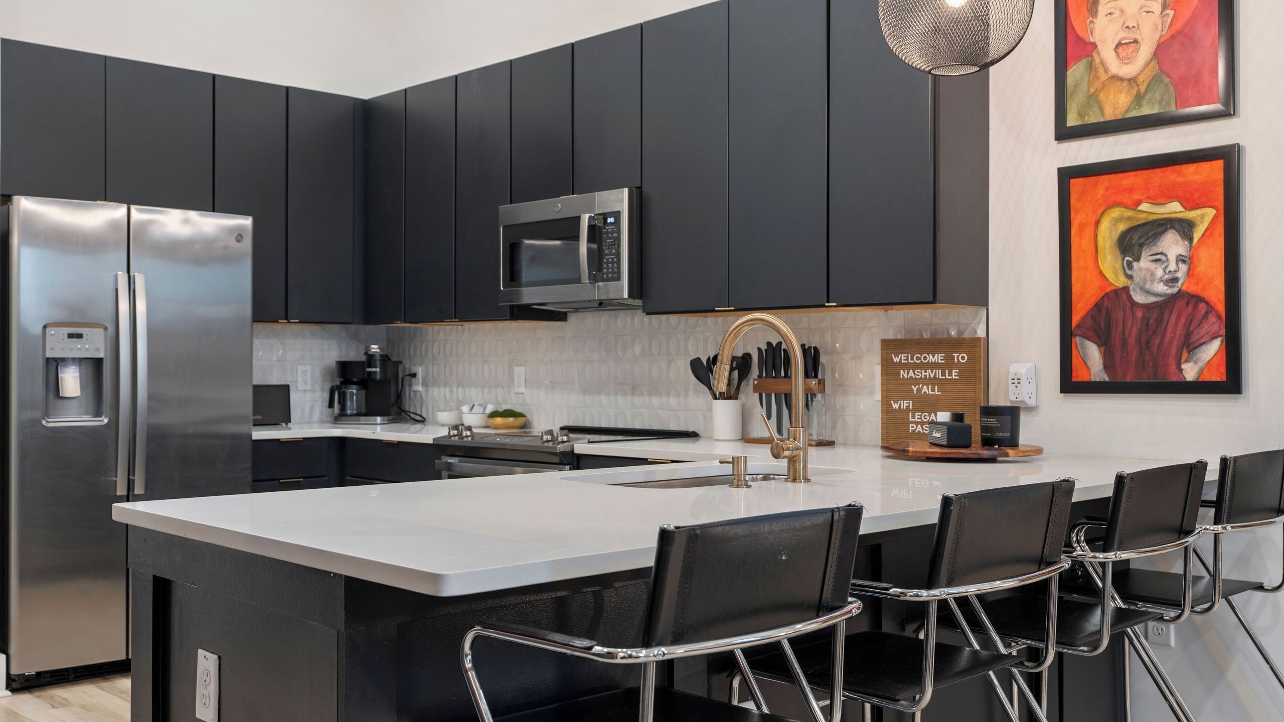 المنشأة من الداخل