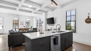 Interior - Fowlkes Street by AvantStay Minutes from Historic Main Street Short Drive to Downtown Nashville (Franklin)