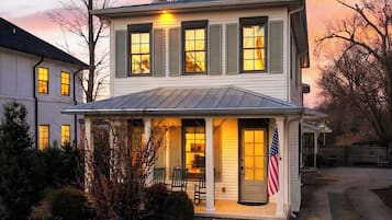 House (4 Bedrooms) | Front of property