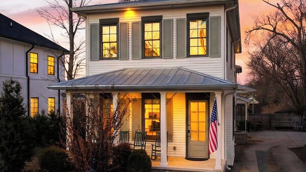 Fowlkes Street By Avantstay Minutes From Historic Main Street Short Drive To Downtown Nashville - Splash Park, Franklin