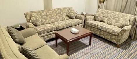 Junior Suite | Living area