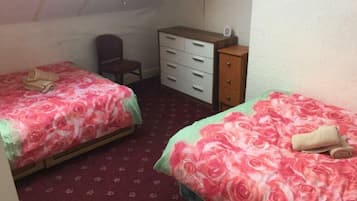 Khu vực ăn uống tại phòng