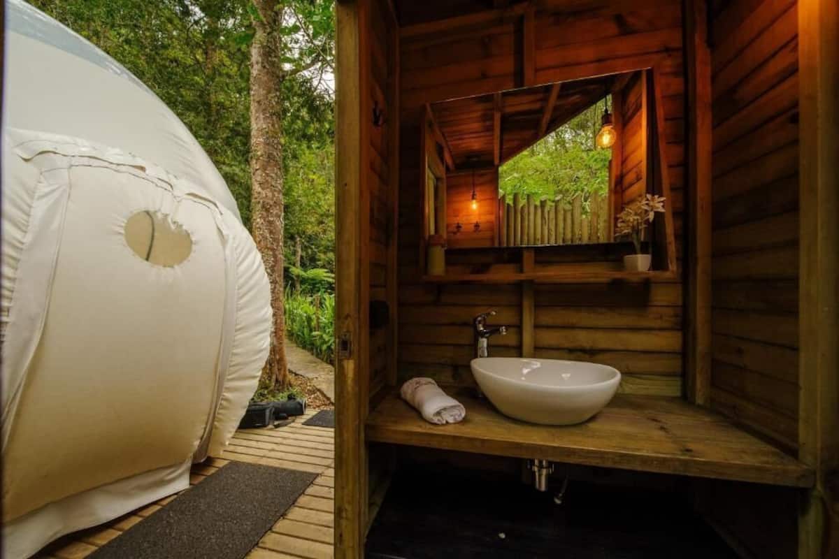 Design Tent, River View | Bathroom