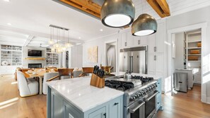 Villa (6 Bedrooms) | Cuisine privée