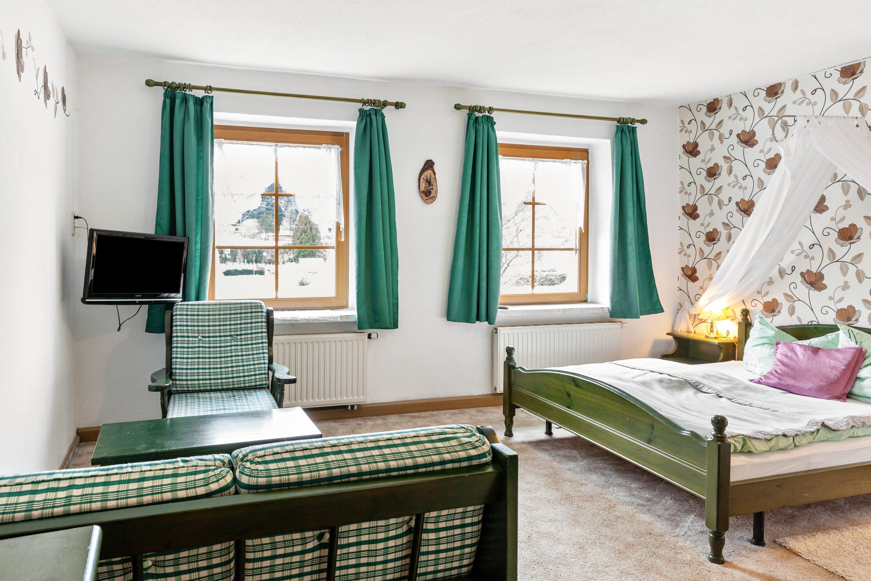 2 bedrooms, WiFi, bed sheets