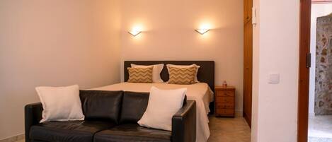 3 soverom, strykejern/-brett, wi-fi og sengetøy