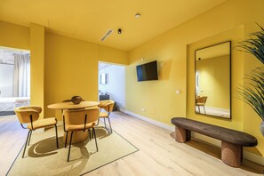 Deluxe suite, balkon, uitzicht op stad | Dineren