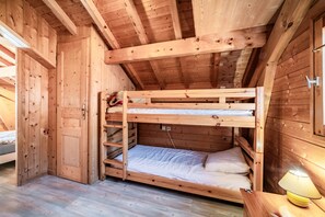 WiFi - Chalet “6p Classic - L'Érable” with Mountain View, Private Terrace and Wi-Fi (Verchaix)
