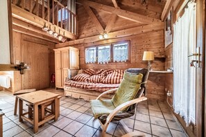TV, ping pong - Chalet “6p Simple - Le Manou”: Mountain View, Private Terrace & Wi-Fi (Verchaix)