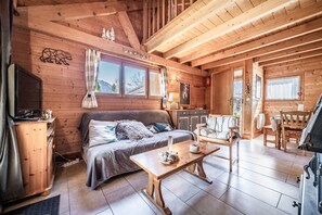 Ping pong - Chalet “6p Classique - Le Rhodo” with Mountain View, Private Terrace, and Wi-Fi (Verchaix)