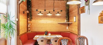 Room 'Zimmer 5 - Doppelzimmer' with Mountain View, Shared Terrace and Wi-Fi