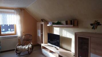 Televisión, mesa de ping pong