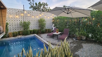 Hus | Pool | Utomhuspool