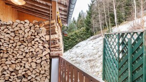 Uklassifisert bilde, 4 av 32, knapp