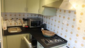 Kühlschrank, Ofen, Herdplatte, Geschirrspüler