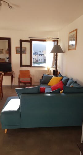 Appartement 'Roc Sol i Neou' avec vue sur la montagne, terrasse privée et Wi-Fi