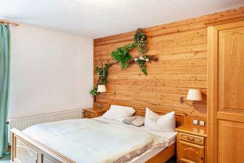 Room 'Zimmer 8 - Doppelzimmer' with Mountain View, Shared Terrace and Wi-Fi