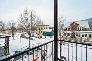 Property grounds - Frontier Post! Hot Tub & Just Steps to South Main (Buena Vista)