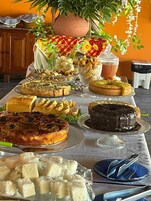 Café da manhã com buffet grátis todos os dias