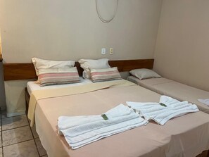 Deluxe Room | Free WiFi, bed sheets