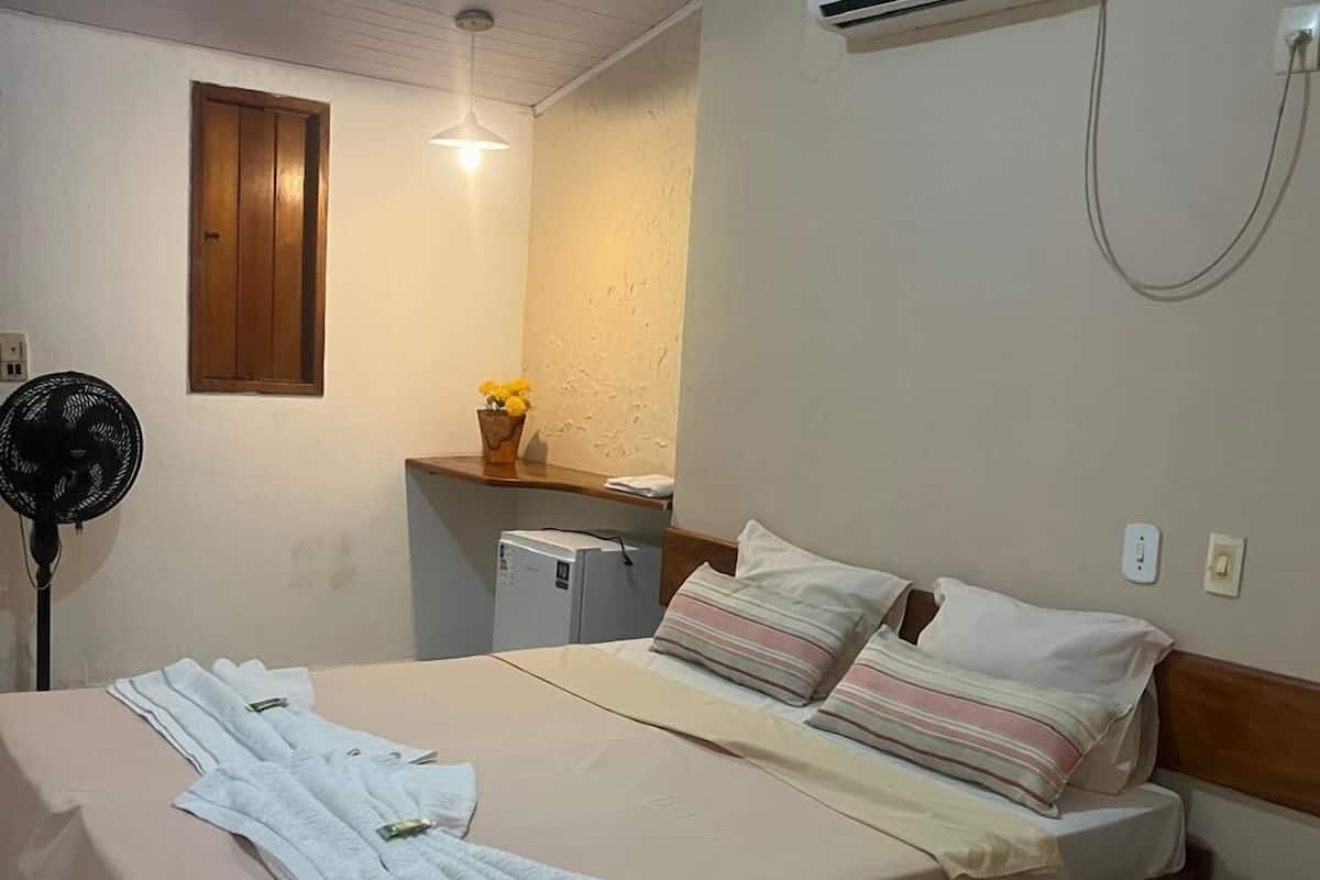 Kamar Deluks | Wi-Fi gratis dan seprai linen