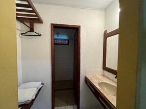 Shower, towels, soap, shampoo