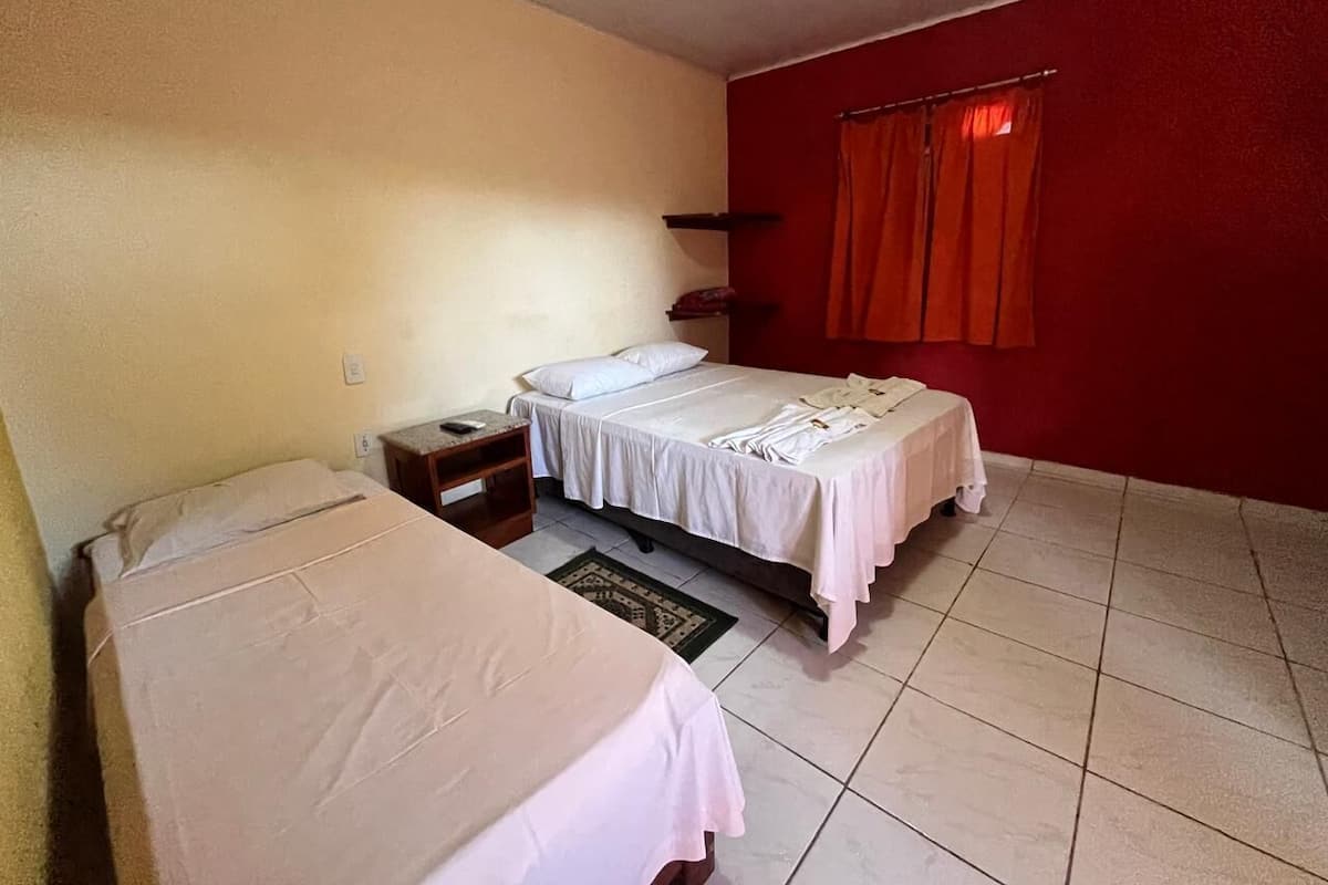 Comfort-Dreibettzimmer | Kostenloses WLAN, Bettwäsche