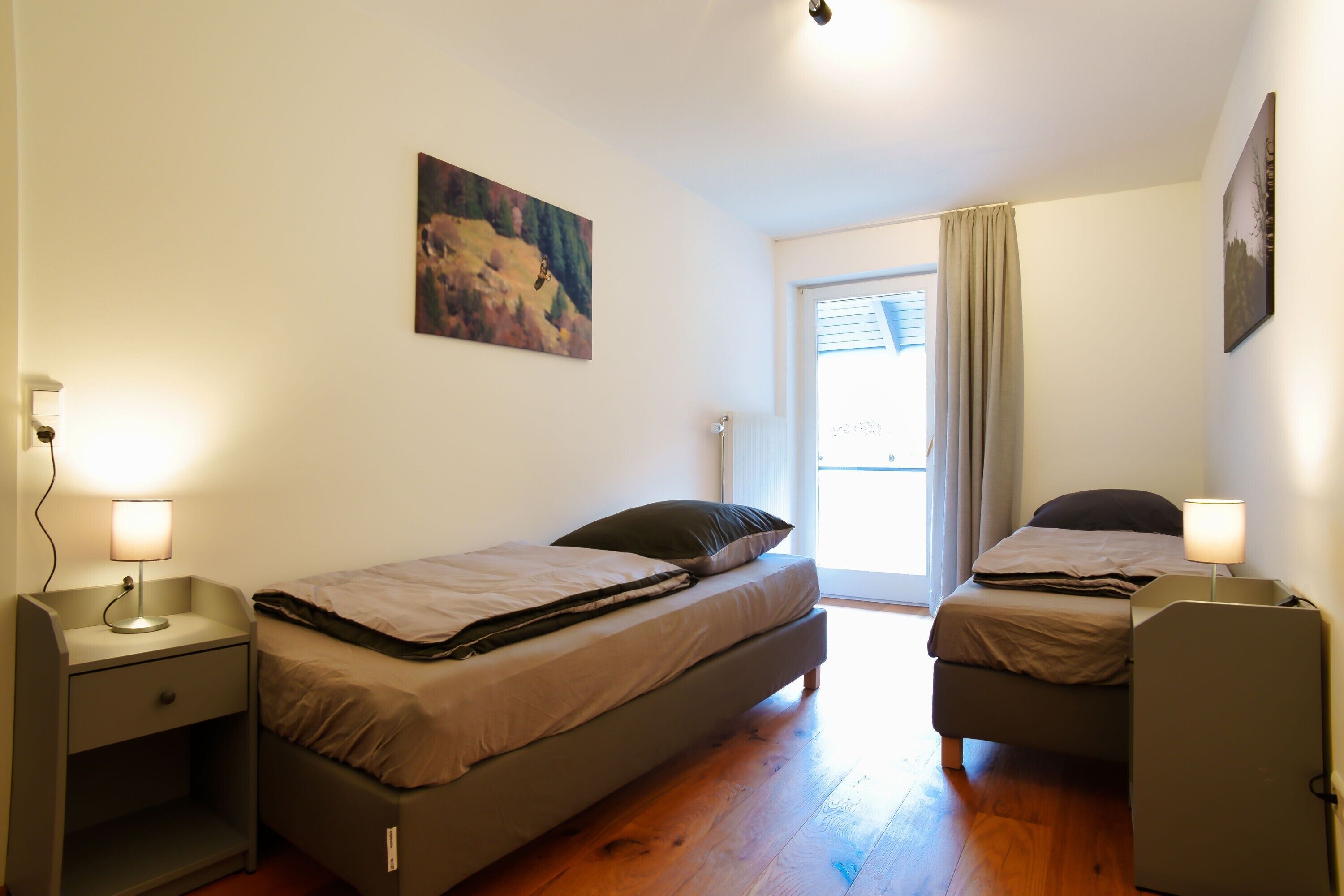 2 makuuhuonetta, silitysrauta/-lauta, Wi-Fi, vuodevaatteet