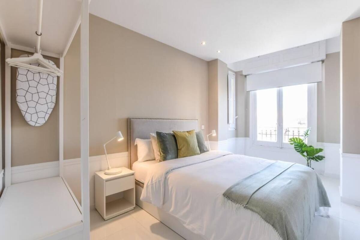 Appartement, 2 chambres, balcon | 35 chambres, bureau, espace de travail pour ordinateurs portables