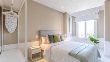 Apartment, 2 Schlafzimmer, Balkon | 35 Schlafzimmer, Schreibtisch, laptopgeeigneter Arbeitsplatz