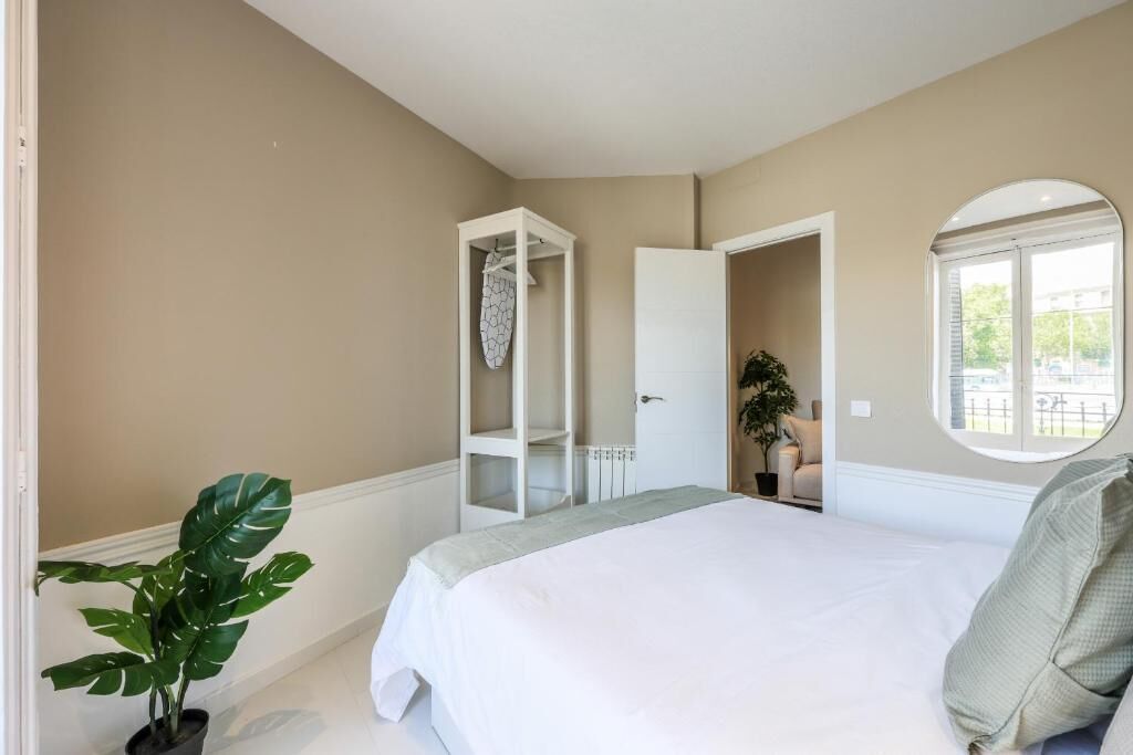 Apartment, 2 Schlafzimmer, Küche | 35 Schlafzimmer, Schreibtisch, laptopgeeigneter Arbeitsplatz
