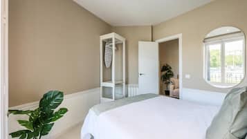 Apartment, 2 Schlafzimmer, Küche | 35 Schlafzimmer, Schreibtisch, laptopgeeigneter Arbeitsplatz