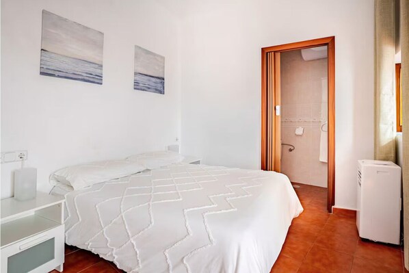 1 Schlafzimmer, Bügeleisen/Bügelbrett, kostenloses WLAN, Bettwäsche