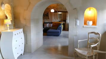 Télévision, cheminée