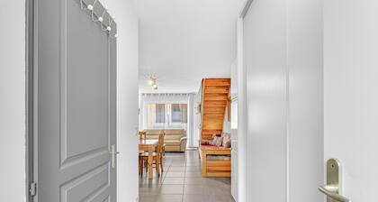 Holiday Home “Villa Baumelle” with Mountain View, Private Terrace & Wi-Fi