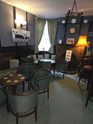Interior - Langport Arms Hotel (Langport)
