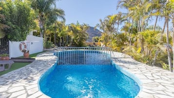 Apartment, Terrasse, Gartenblick | Pool | Außenpool