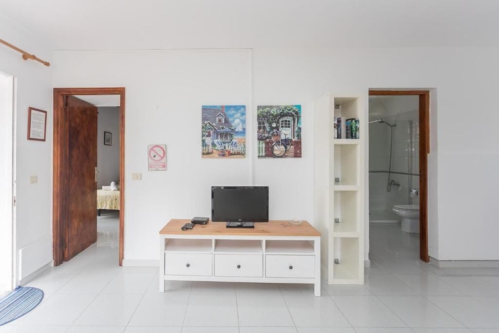 Villa, Patio, Sea View | Interior