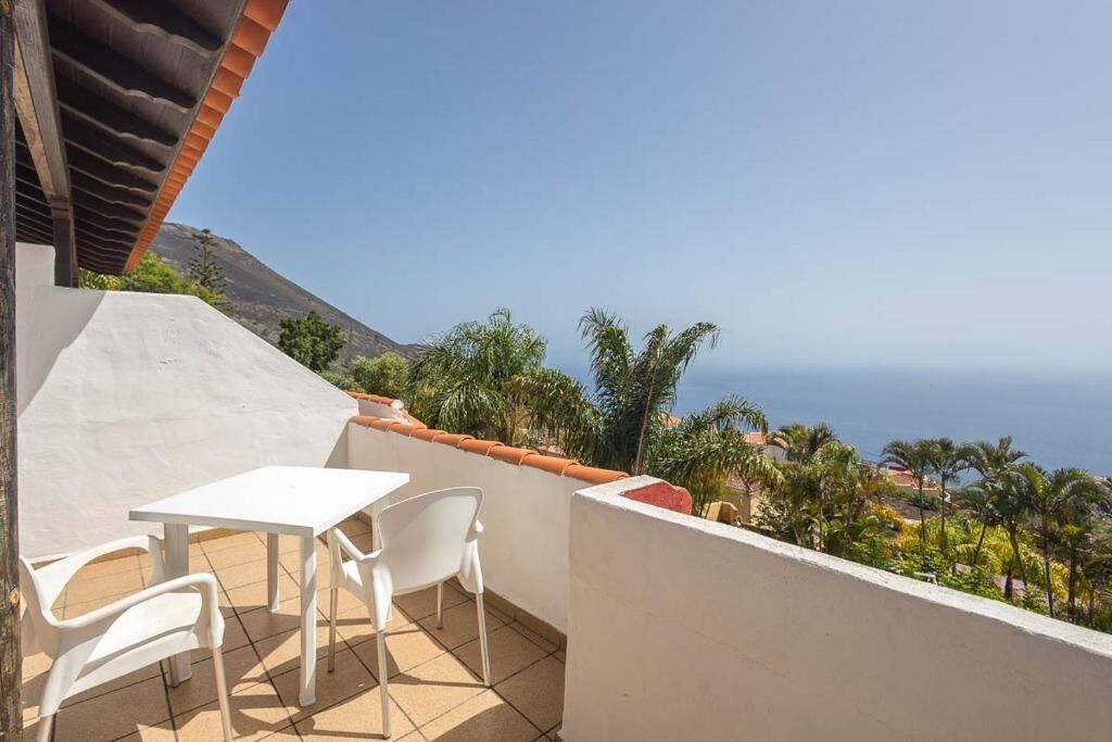 Apart Daire, Balkon, Bahçe Manzaralı | Açık havada yemek servisi