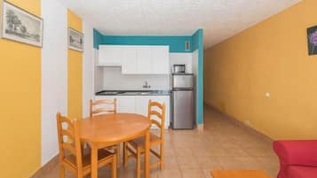 Apartment, Balkon, Gartenblick | Innenbereich