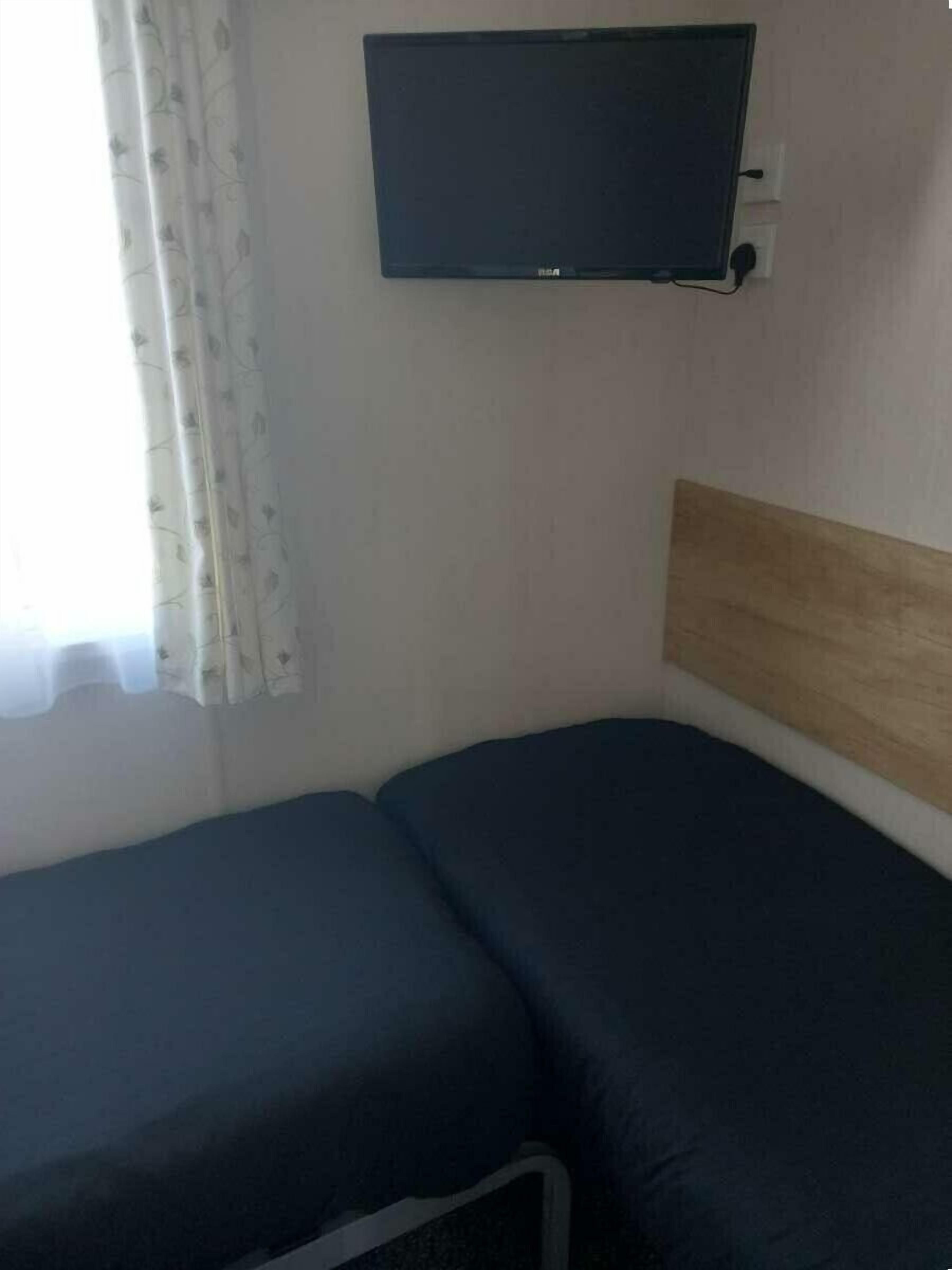 2 bedrooms, individually decorated, individually furnished, free WiFi